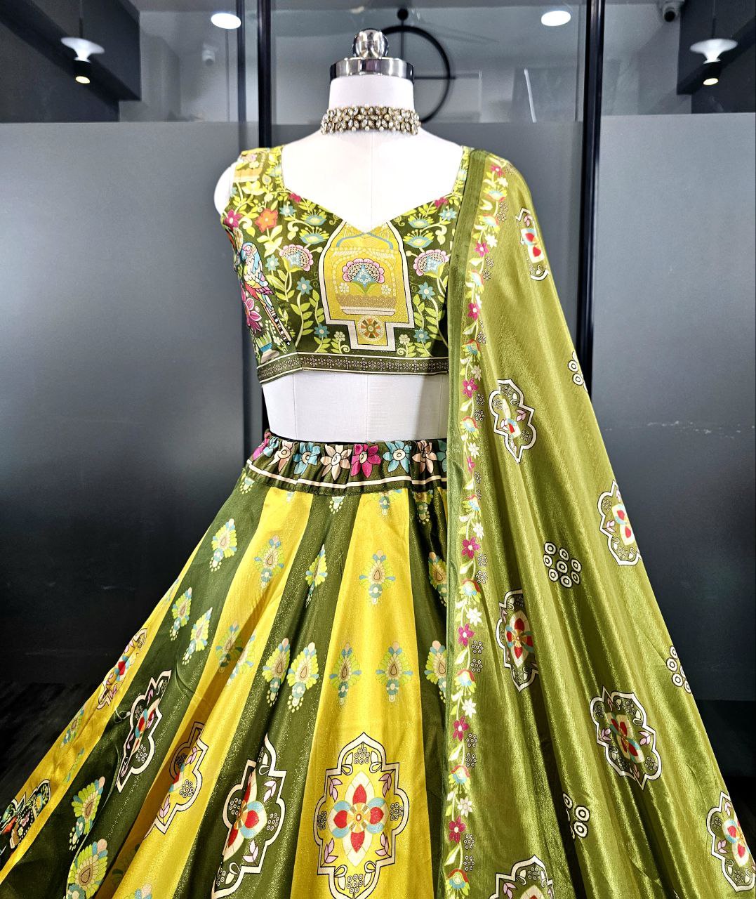 NAVRATRI SPECIAL - BOLLYWOOD STYLE – Mehndi & Haldi Special Collection 👗
